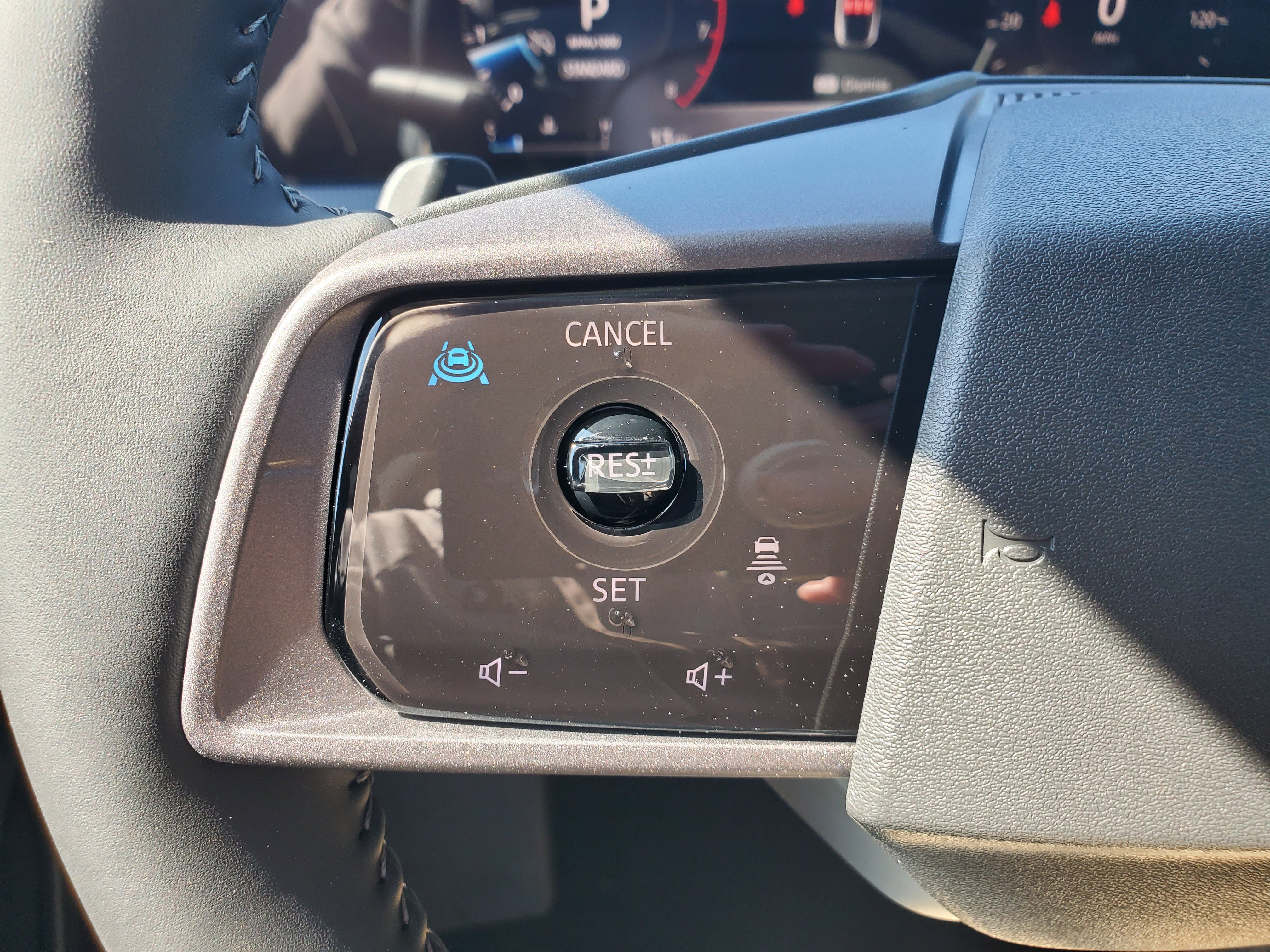 New 2026 Everest White Pearl Tricoat/Super Black Nissan Platinum image 23