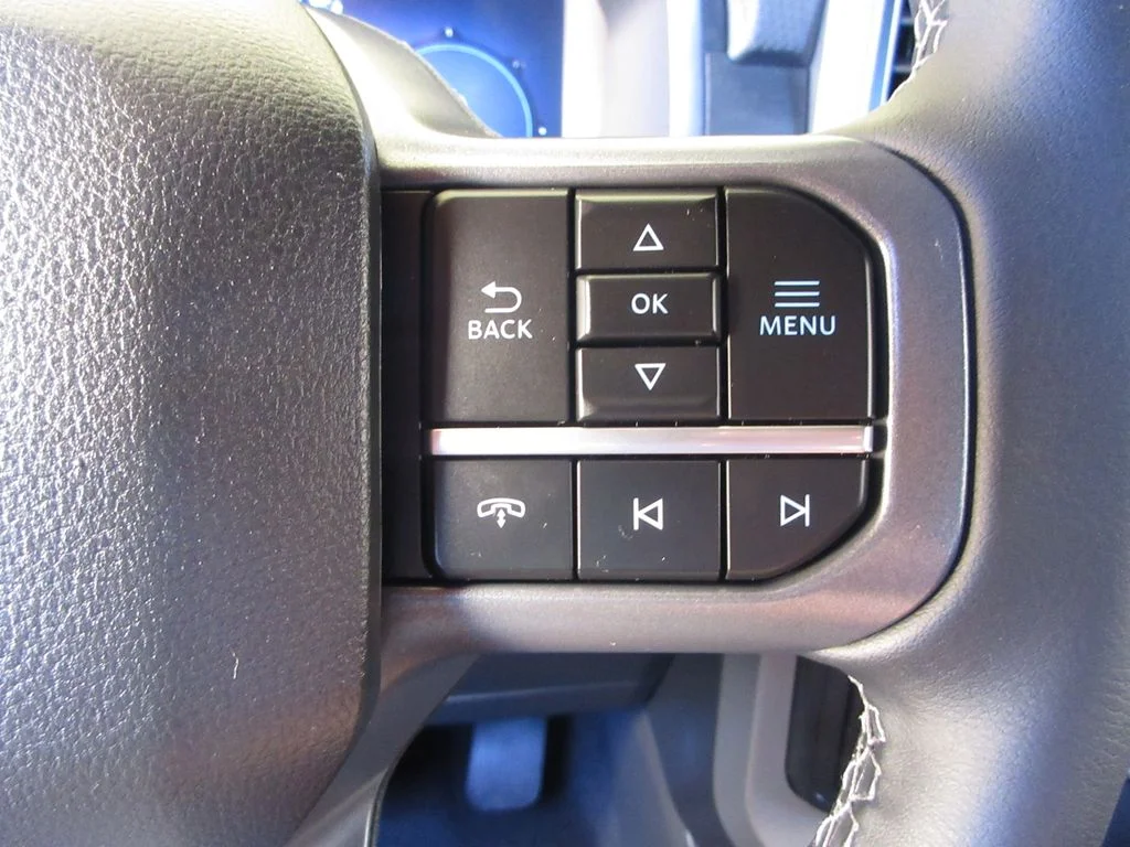 New 2026 Oxford White Ford XLT image 17
