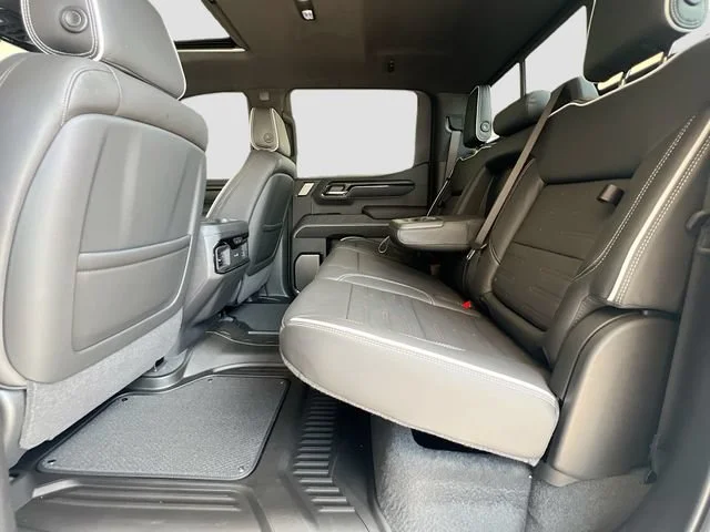 2026 GMC Sierra 1500 AT4X - Photo 17