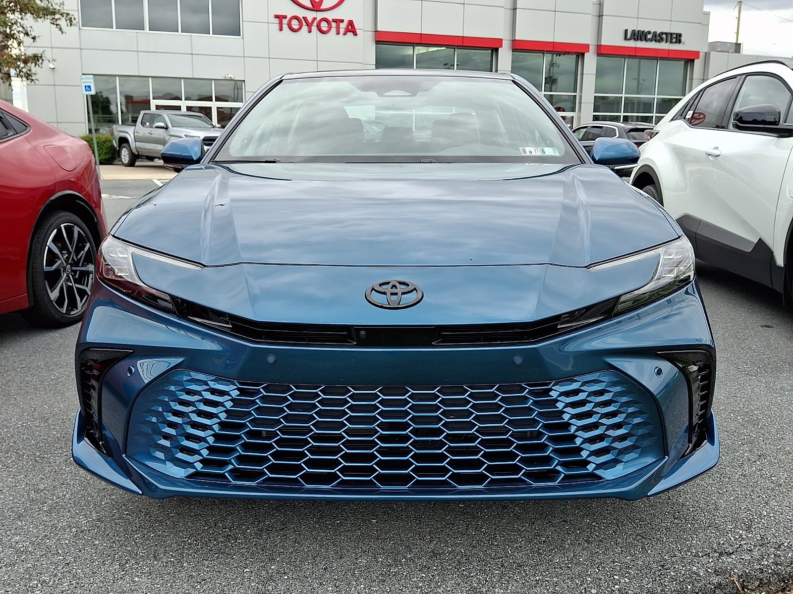 New 2026 Ocean Gem Toyota  XSE image 2