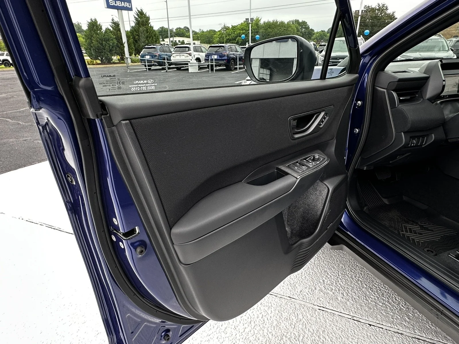 New 2026 SAPPHIRE BLUE PEARL Subaru Limited image 13