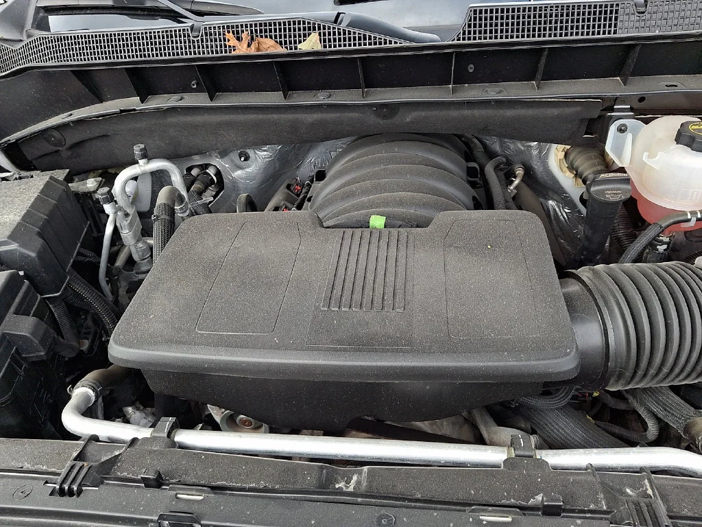 Used 2024 White Chevrolet RST image 30