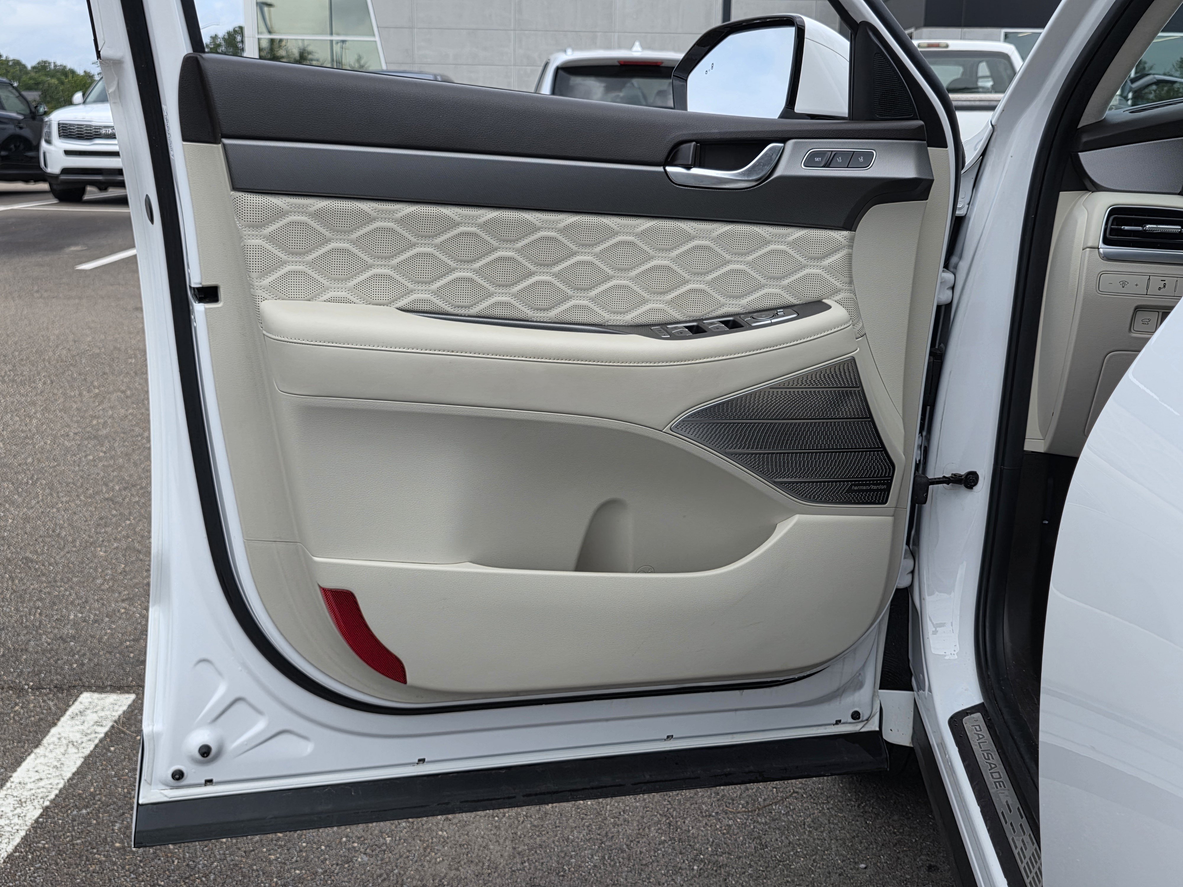 Used 2020 Hyper White Hyundai Limited image 14
