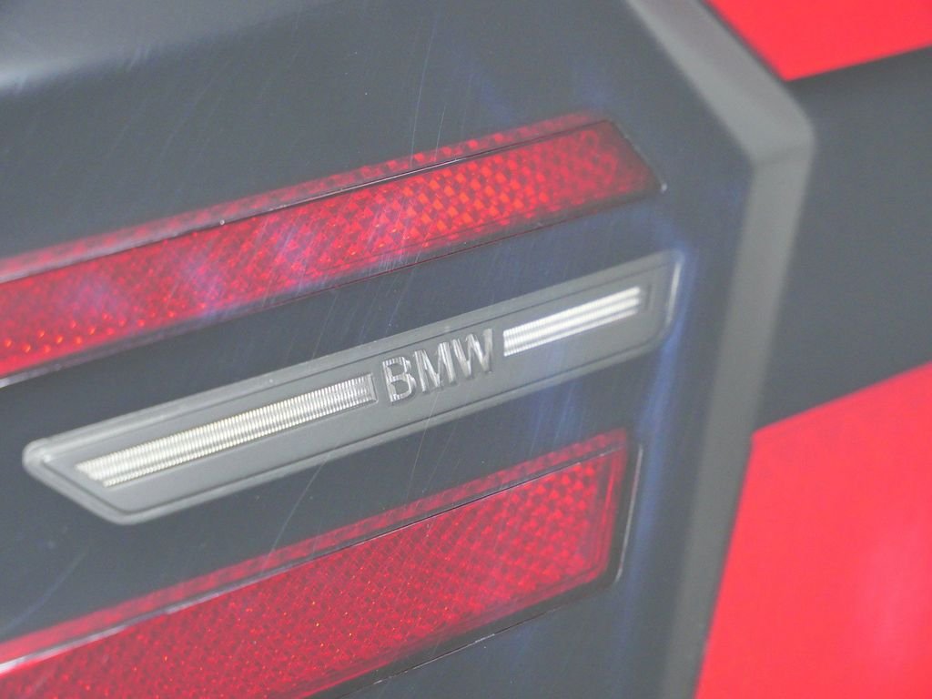 New 2026 Tanzanite Blue II Metallic BMW xDrive40i image 18
