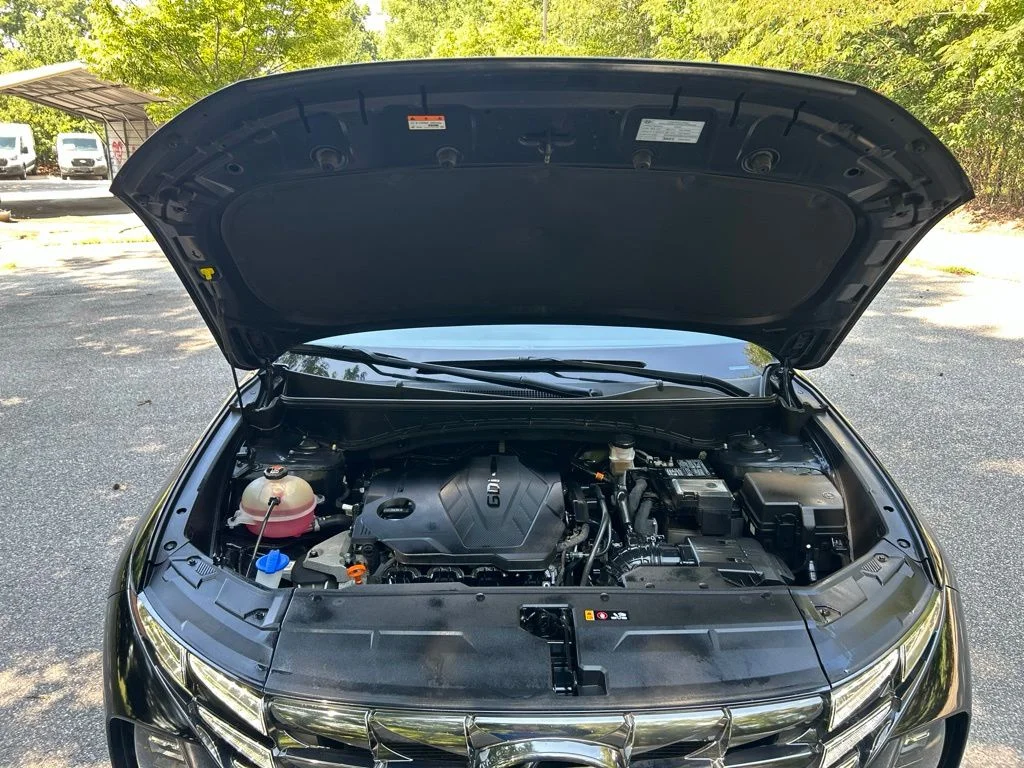 Used 2022 Black Hyundai Limited image 14