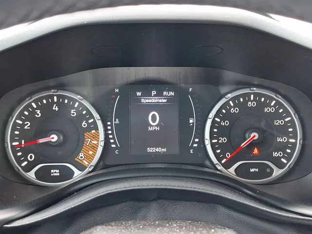 Used 2020 Gray Jeep Latitude image 11