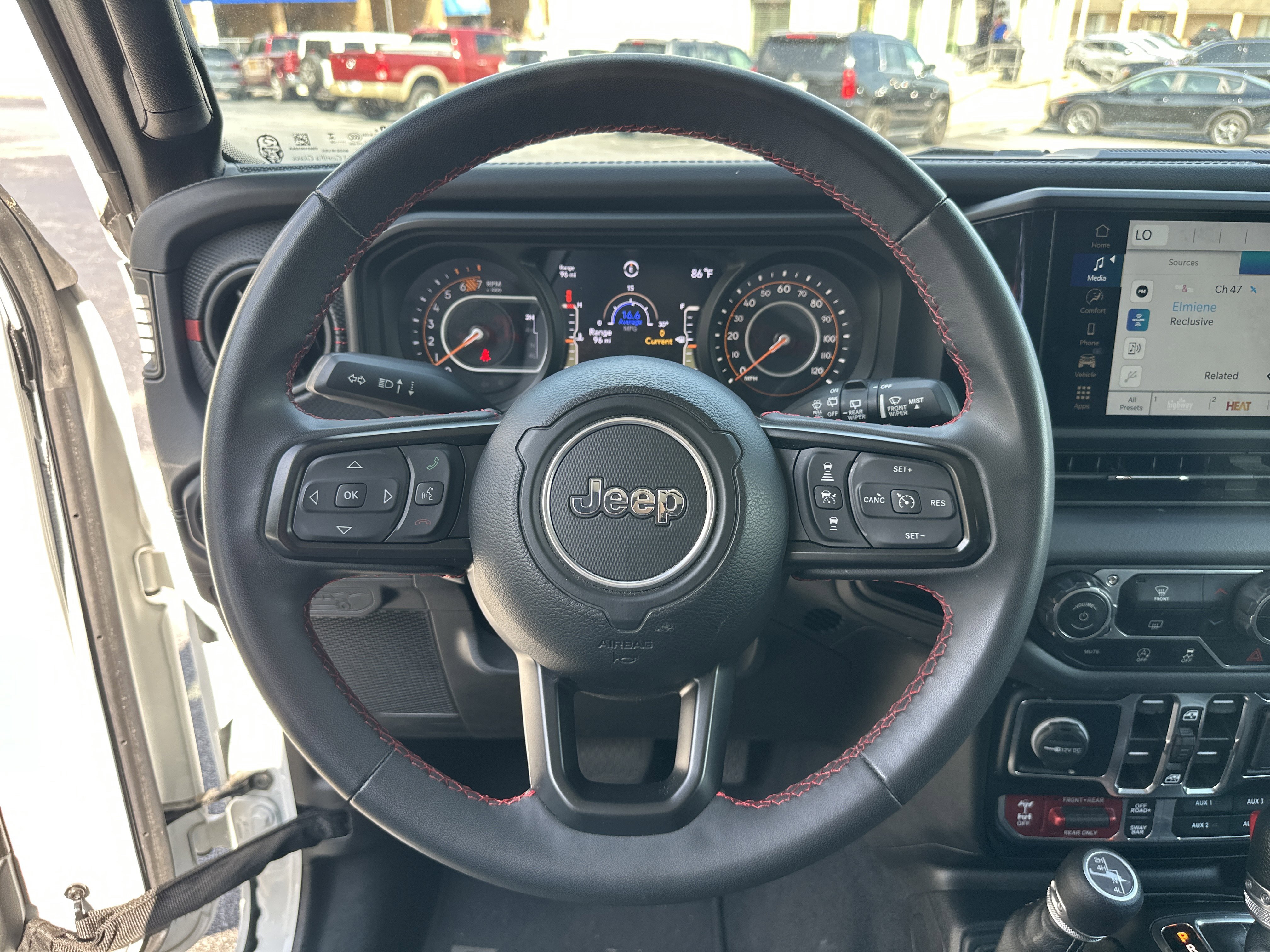 Used 2024 Bright White Clearcoat Jeep Rubicon image 27