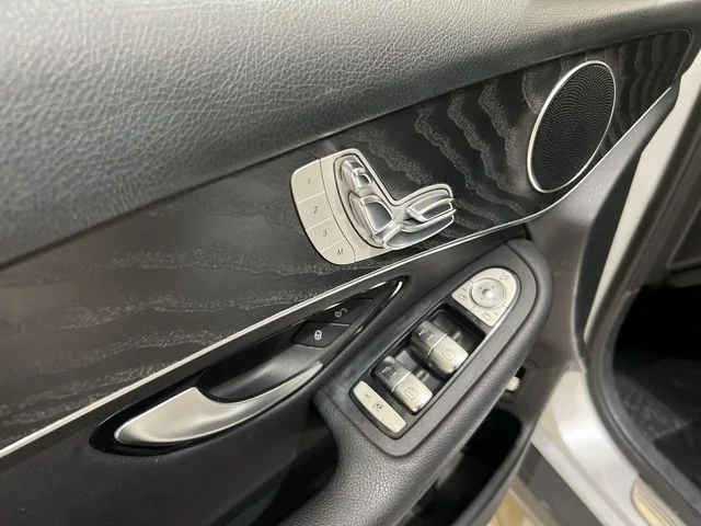Used 2018 Iridium Silver Metallic Mercedes-Benz GLC 300 image 21