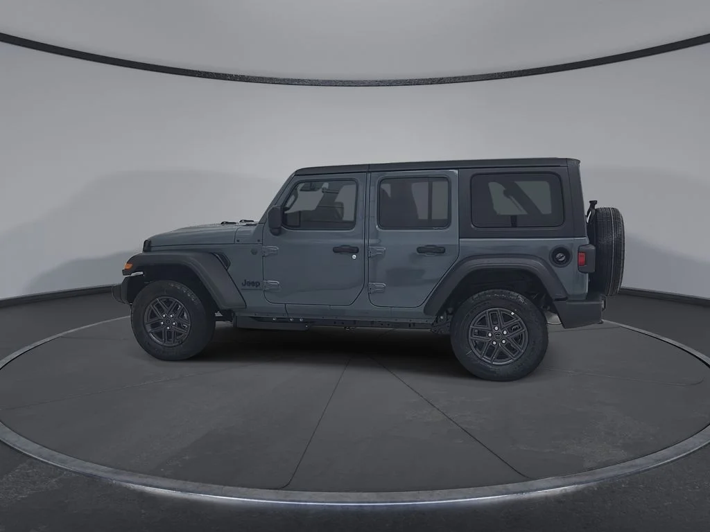 New 2026 Anvil Clearcoat Jeep Sport RHD image 11