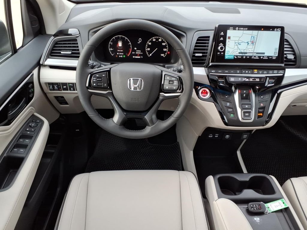 Certified Used 2026 Smoke Blue Pearl Honda Touring image 3