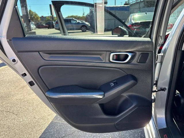 Used 2023 Silver Honda LX image 28