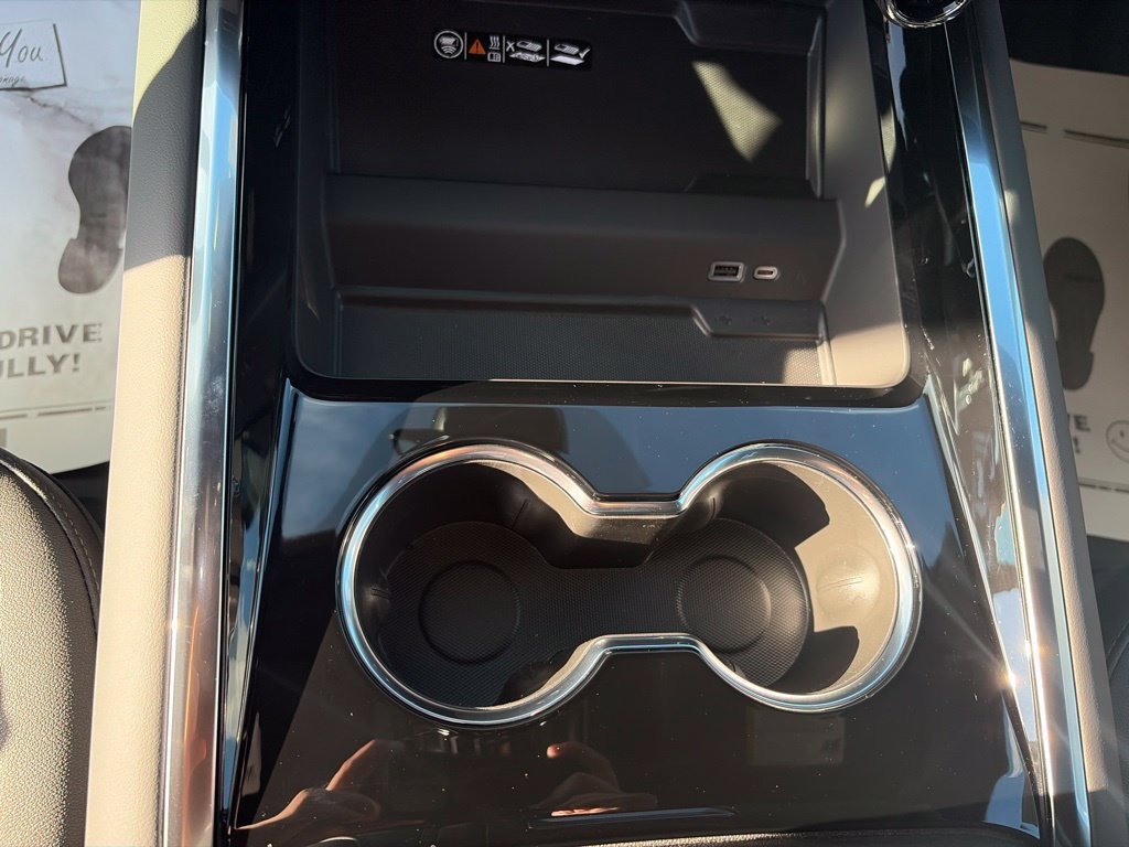 2026 Chevrolet Suburban LT - Photo 30