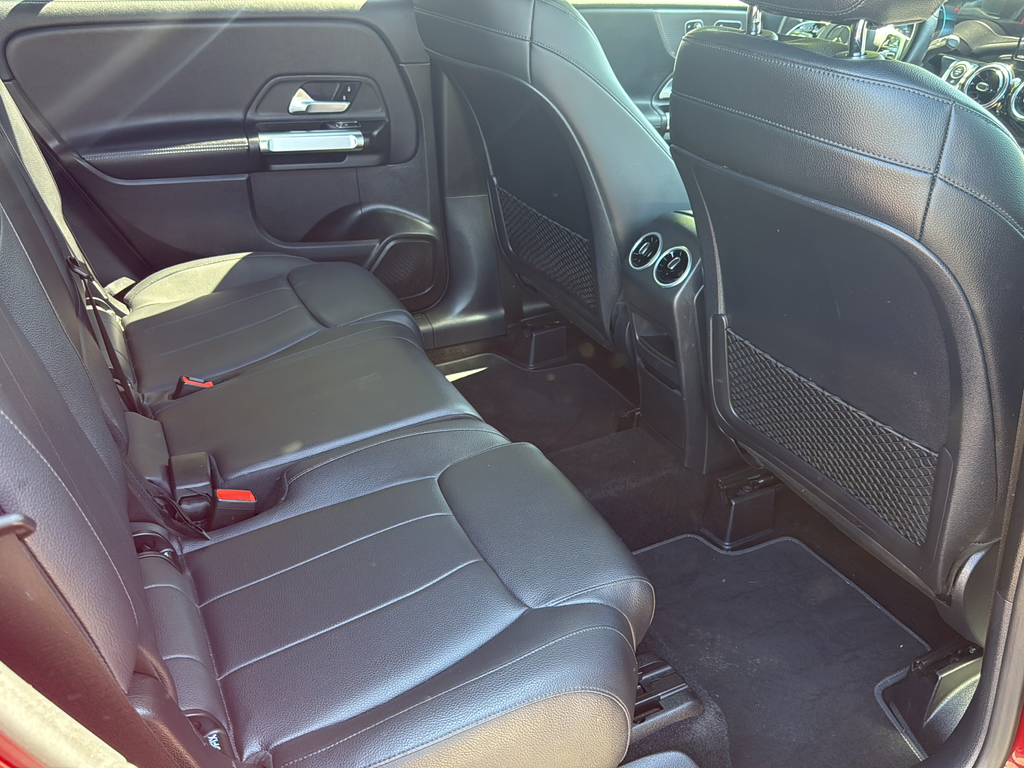 Used 2020 Red Mercedes-Benz GLB 250 image 17