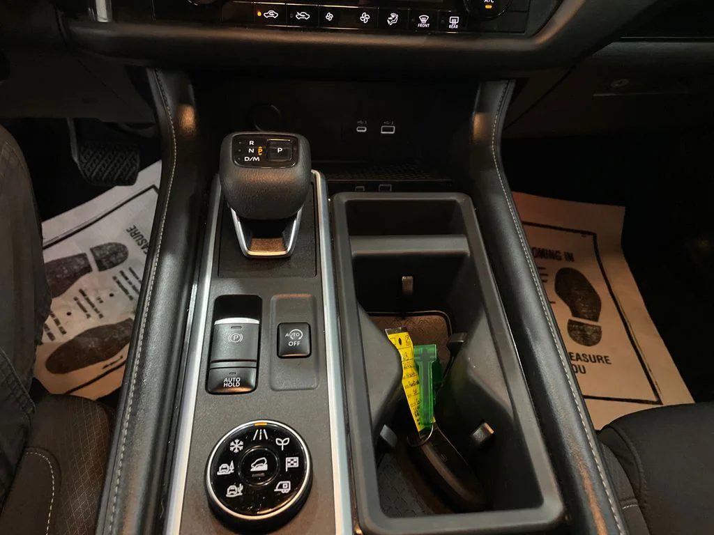 Used 2022 Gun Metallic Nissan SV image 22