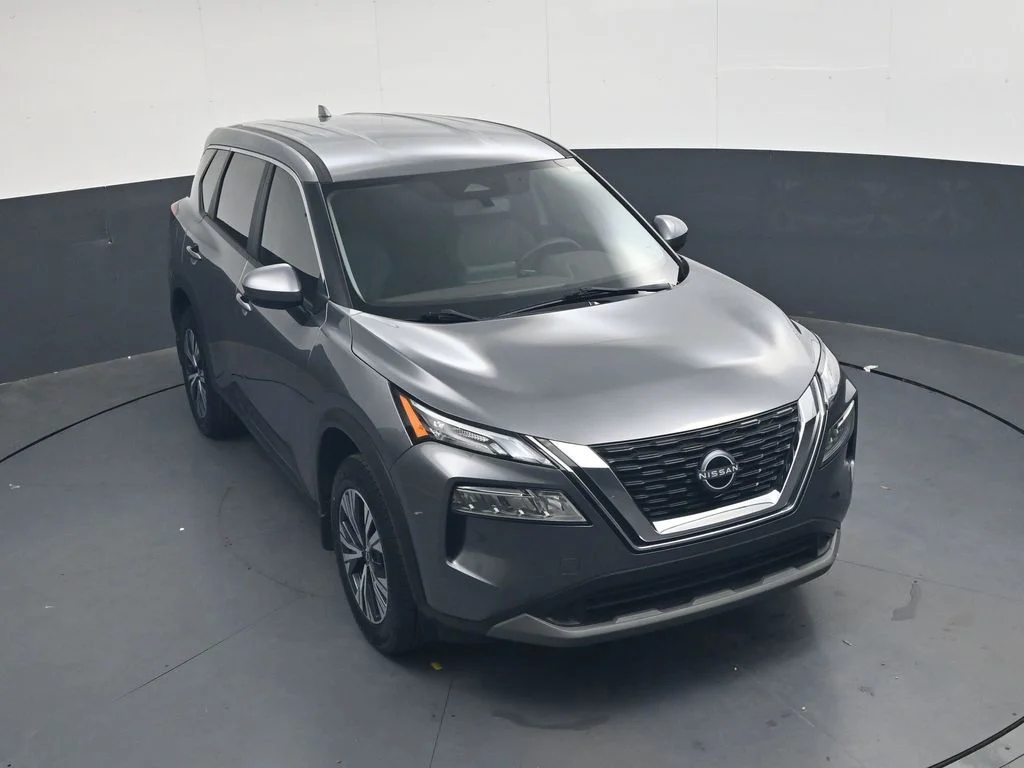 Used 2023 Gray Nissan SV image 25