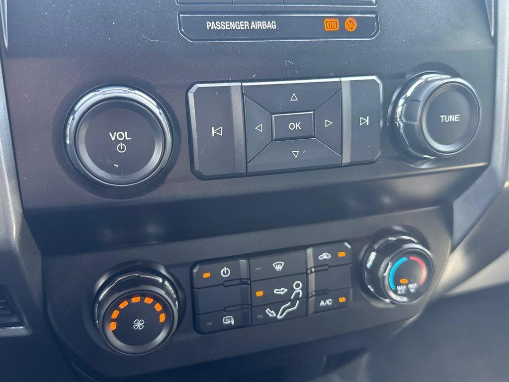 Used 2019 Magnetic Metallic Ford XLT 4WD Crew Cab 6.75 Box image 20