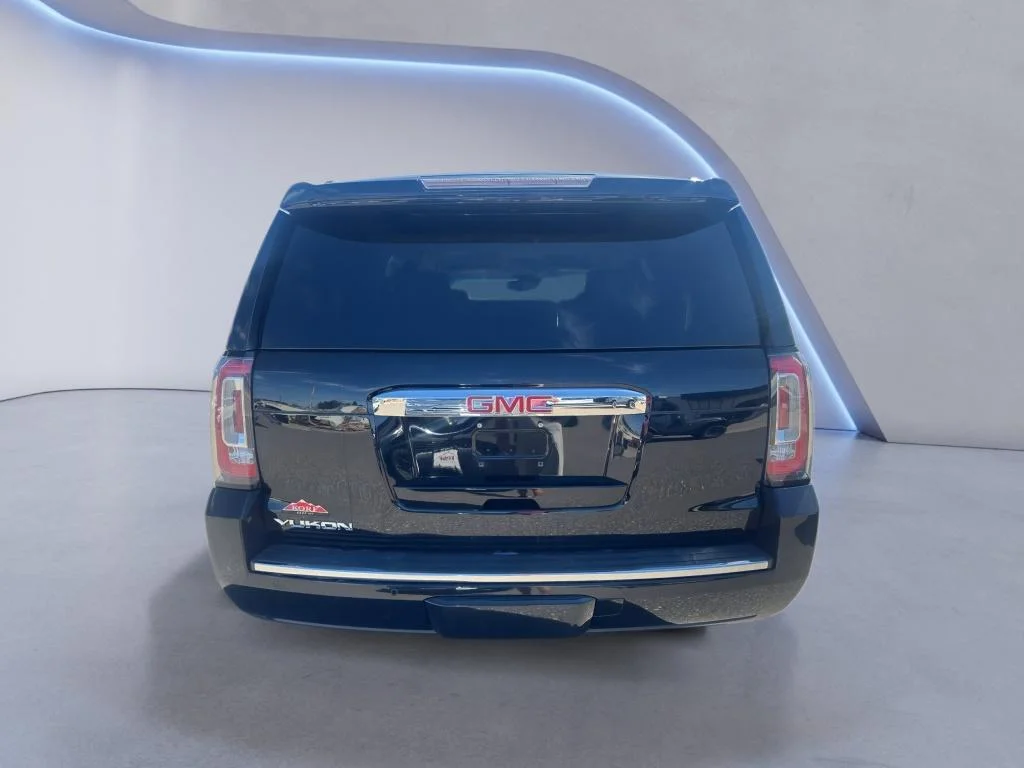 Used 2018 Onyx Black GMC Denali image 7