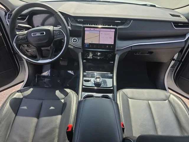 Used 2023 White Jeep Limited image 10