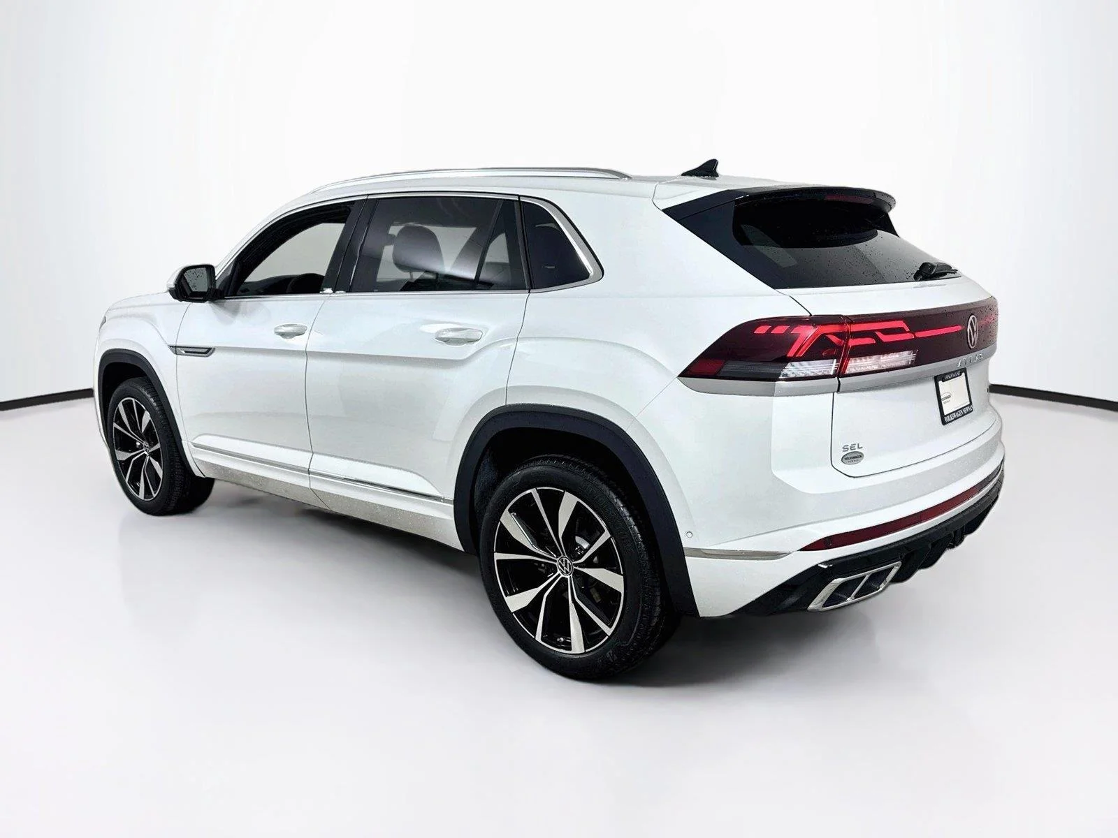 New 2026 Opal White Pearl Volkswagen 2.0T SEL Premium R-Line image 7