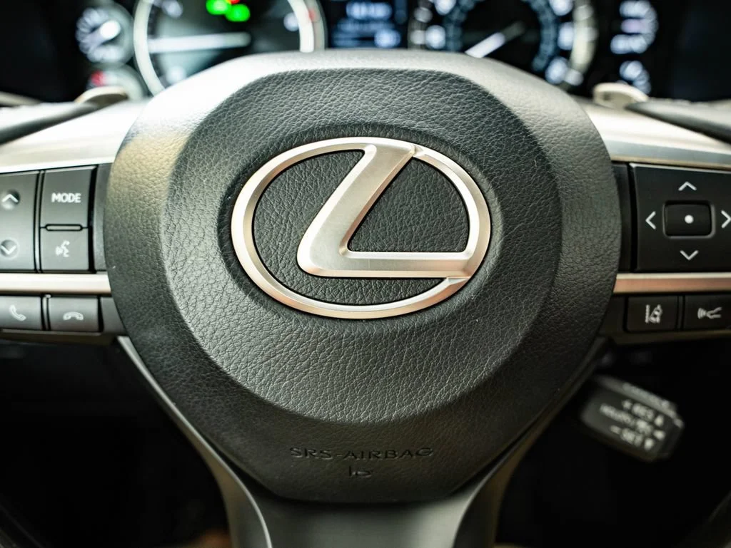 Certified Used 2021 Atomic Silver Lexus 570 image 31