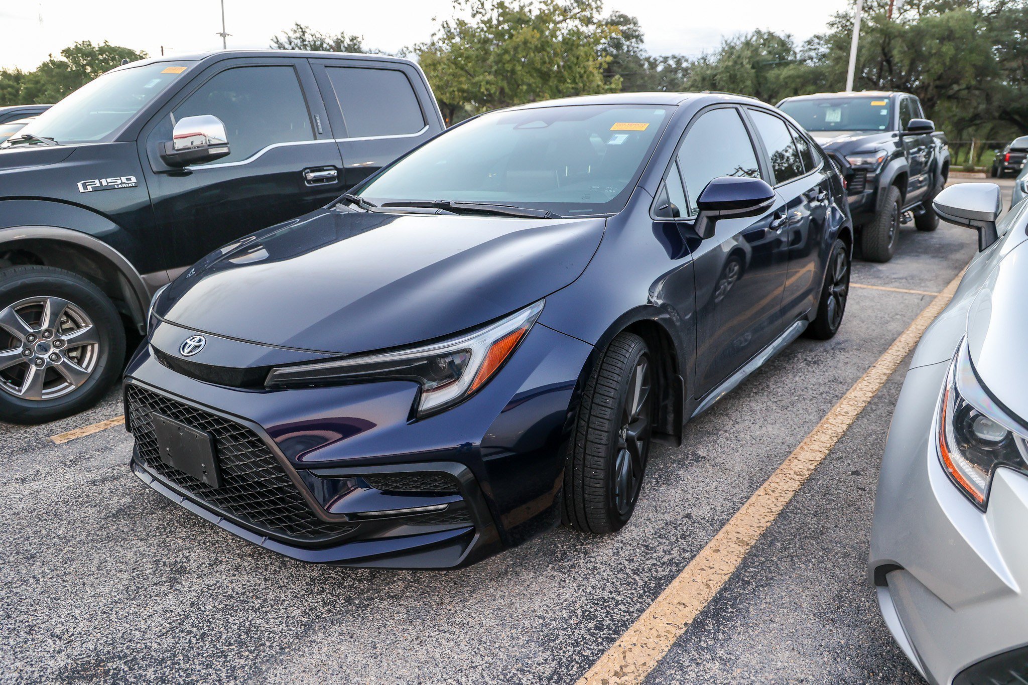 Used 2025 BLUEPRINT Toyota SE image 1