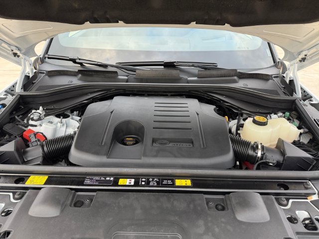 Used 2026 White Land Rover SE image 20