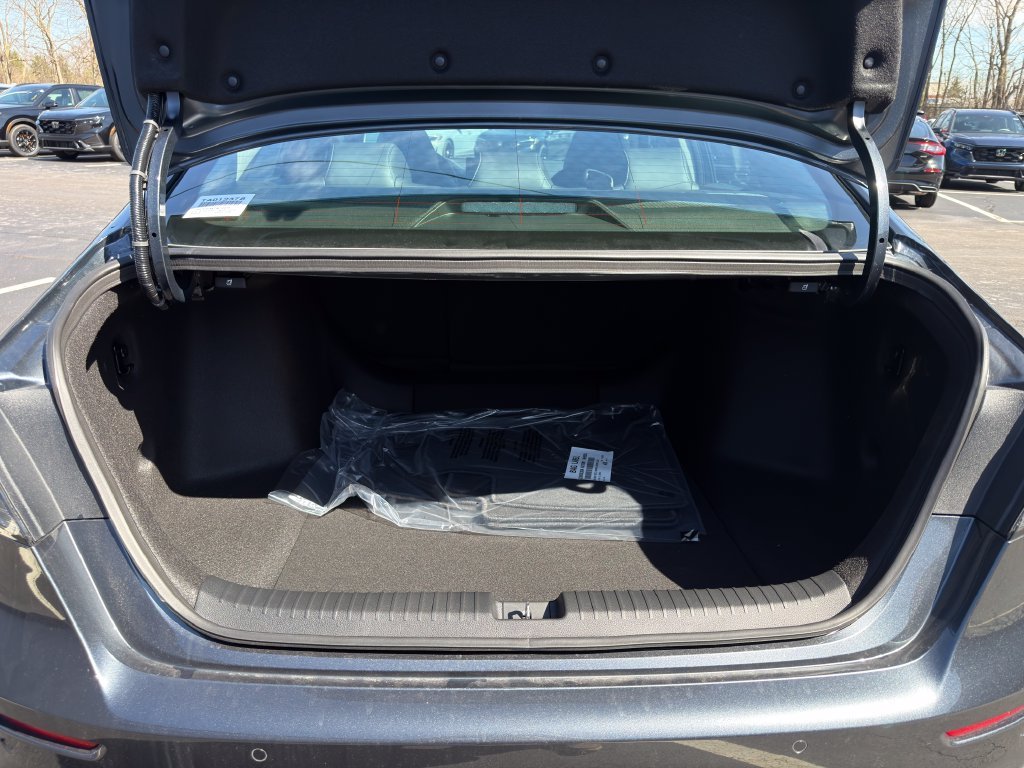 New 2026 Meteorite Gray Metallic Honda Touring image 21