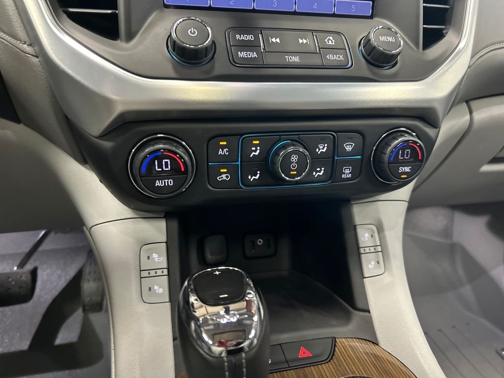 Used 2017 Black GMC SLE-2 image 19