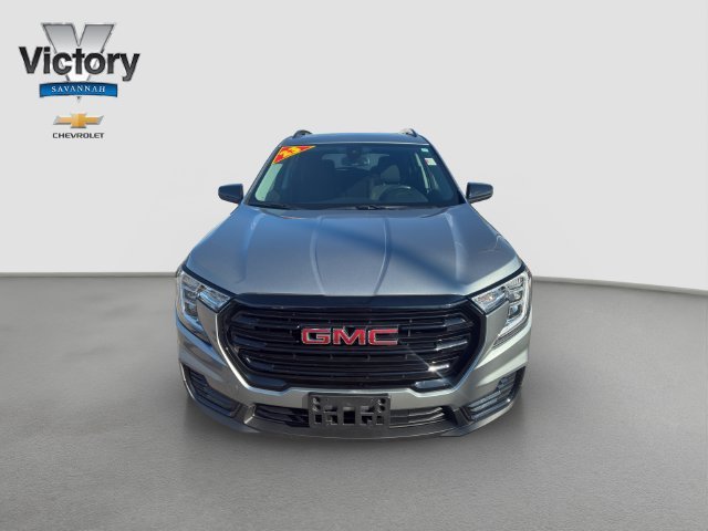 Used 2023 GMC Terrain SLE with VIN 3GKALTEG5PL159939 for sale in Kansas City