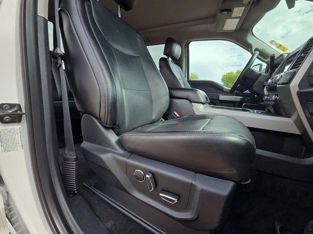 Used 2017 White Ford Lariat image 23