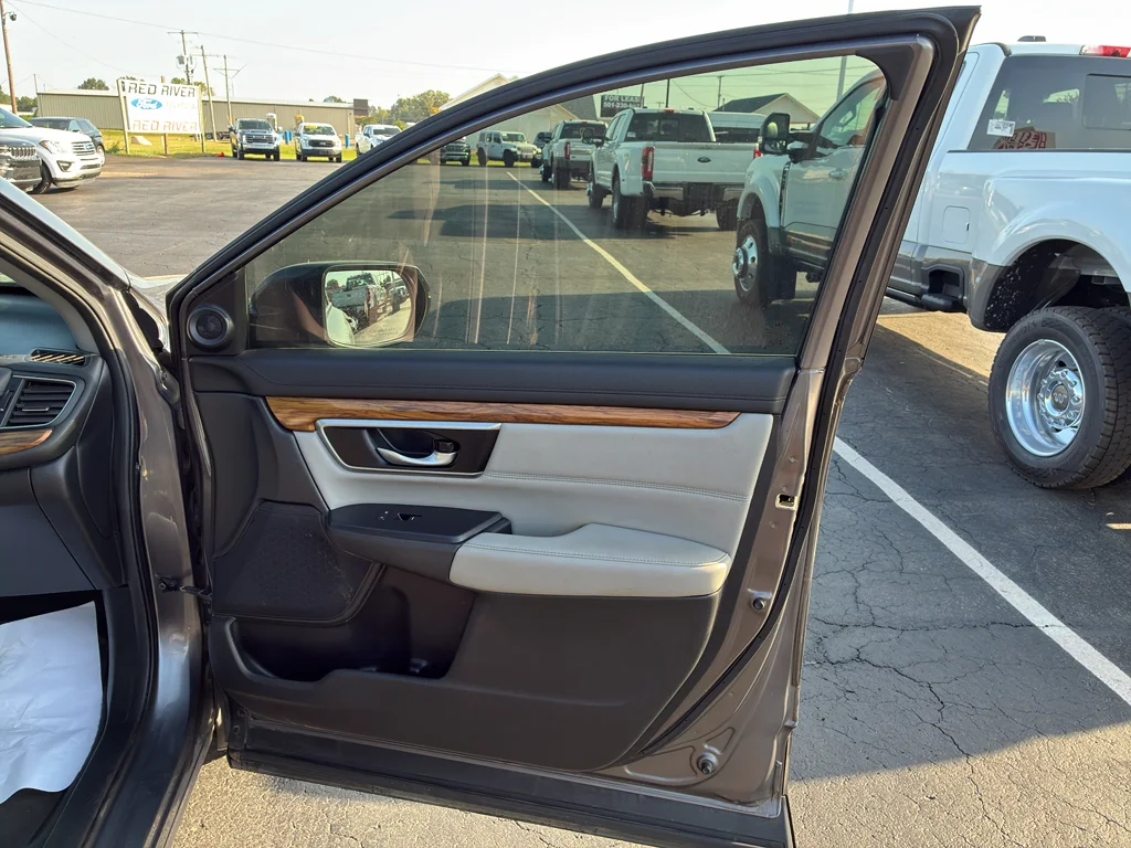 Used 2019 Gunmetal Metallic Honda EX-L image 15
