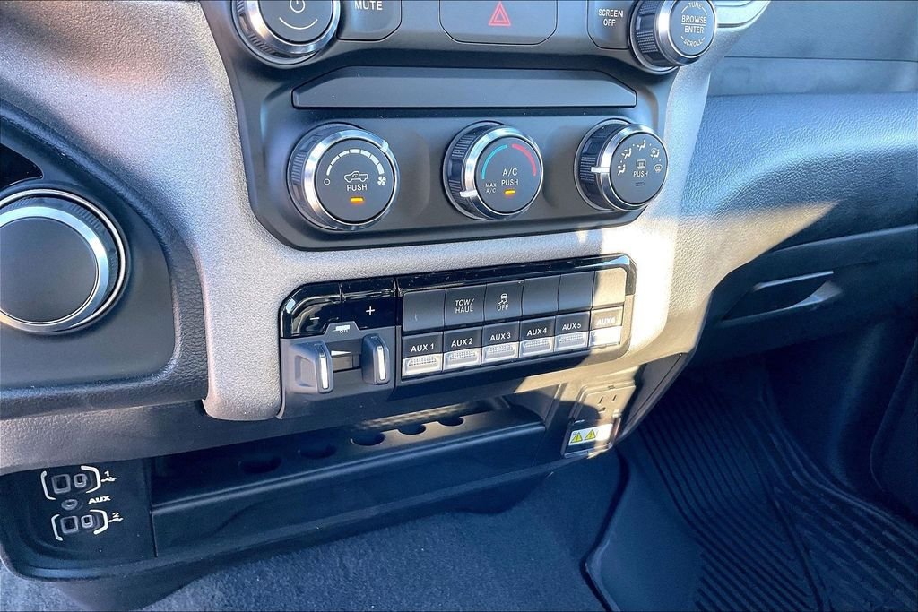 New 2024 Ram 2500 Tradesman 4D Crew Cab