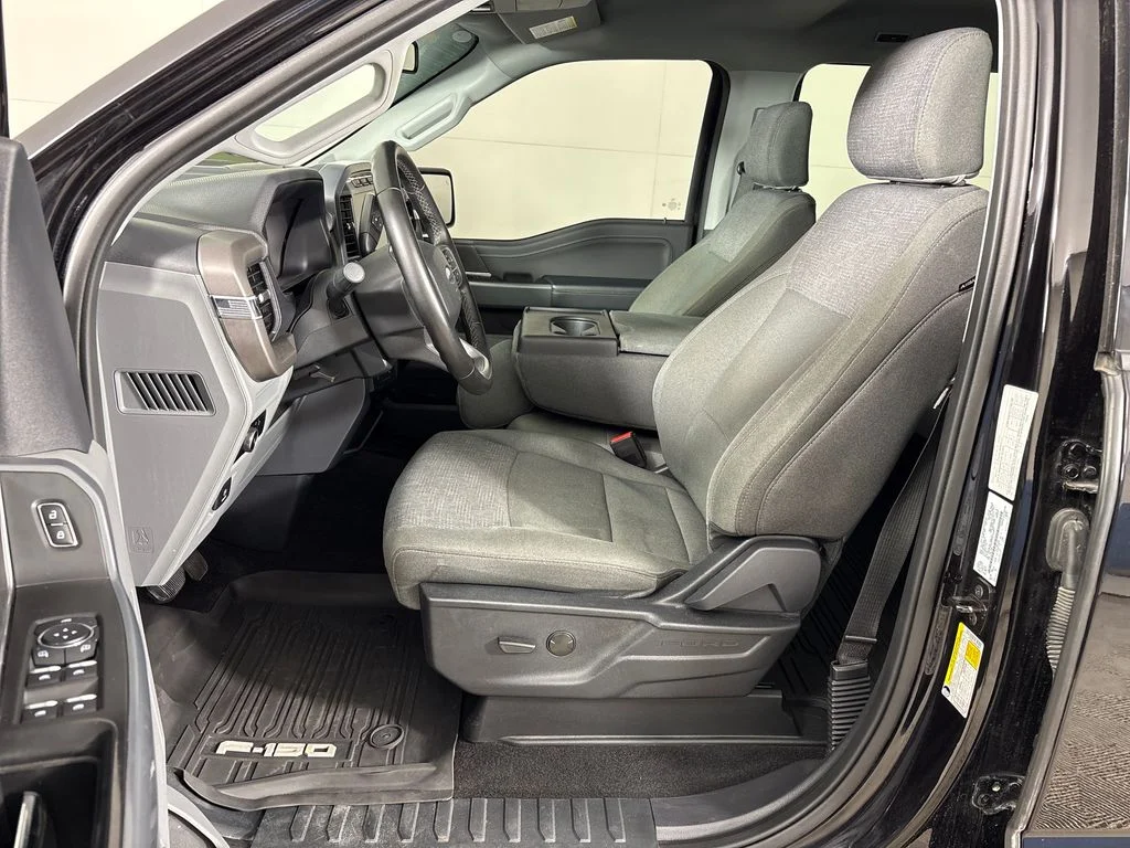 Certified Used 2024  Ford XLT image 28