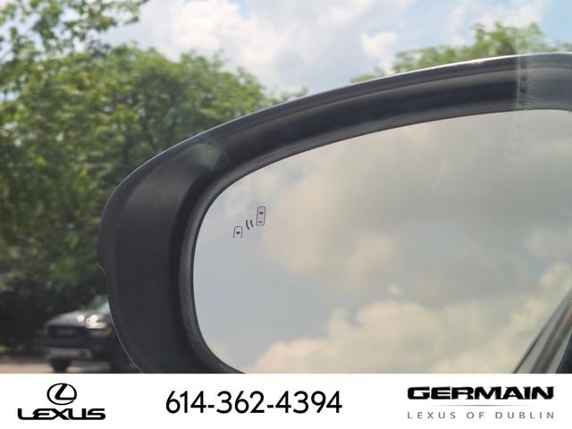 Used 2014  Lexus 250 image 19