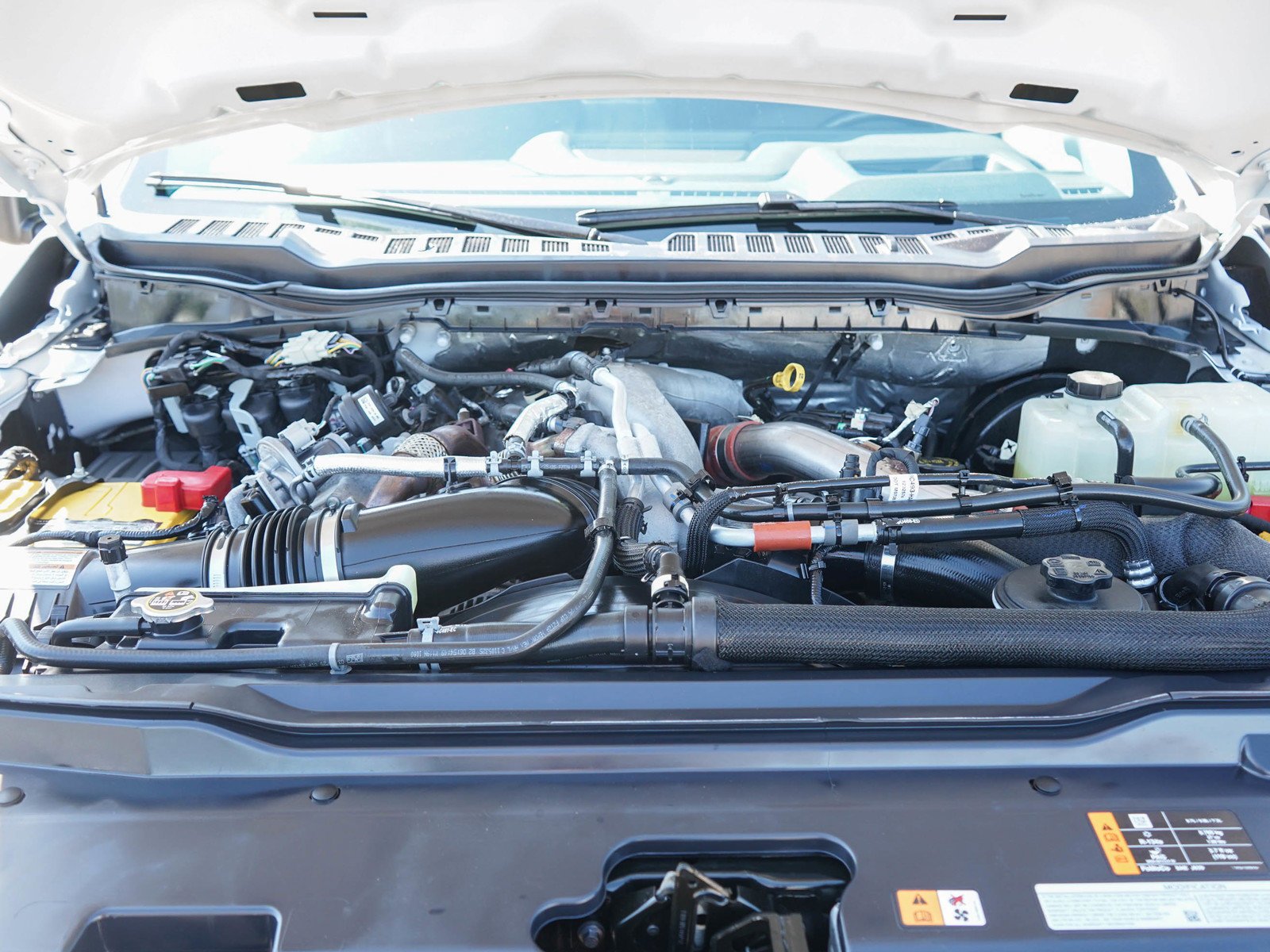 Used 2025 White Ford  image 31