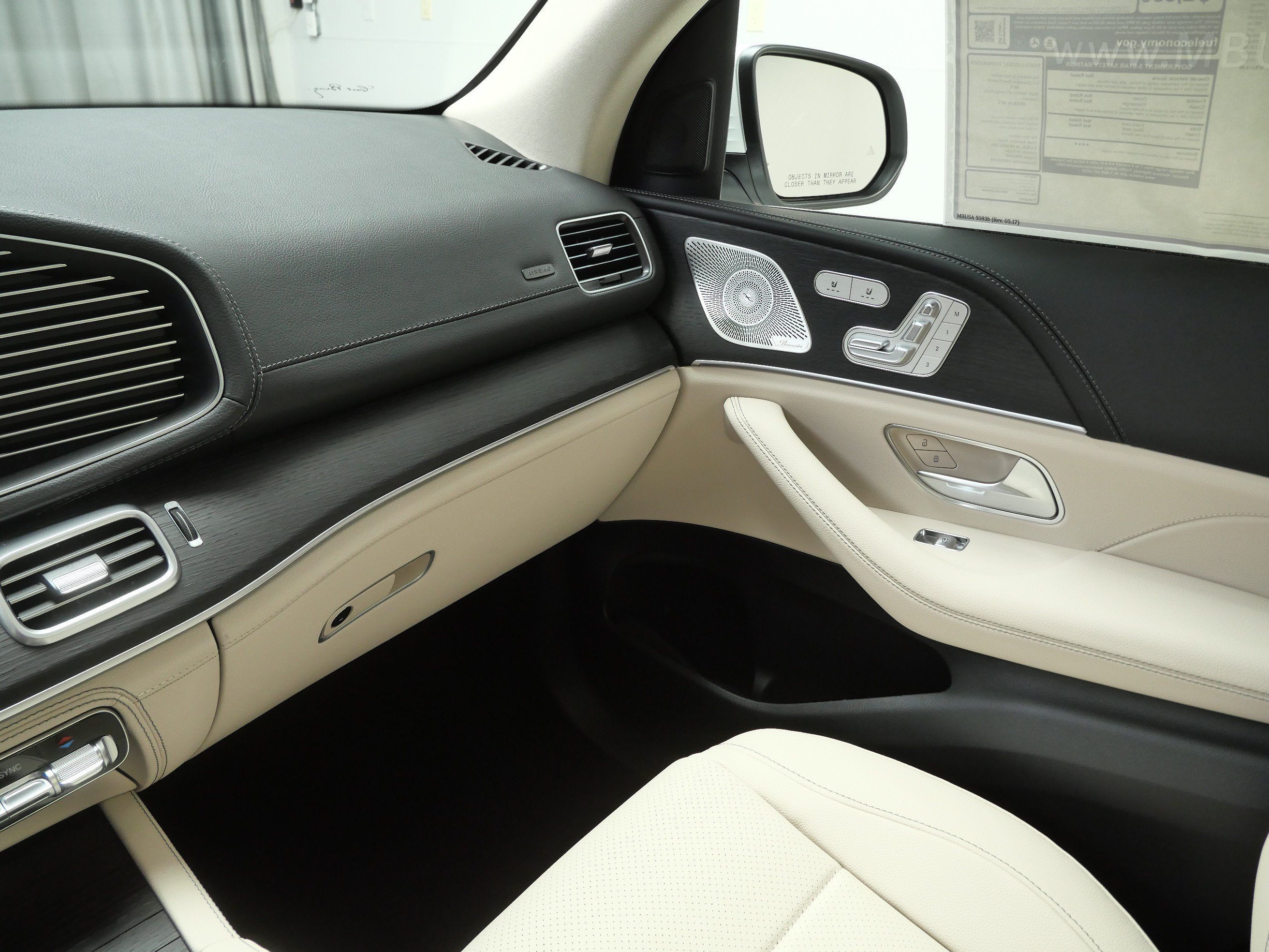 New 2026 Polar White Mercedes-Benz GLE 350 image 12