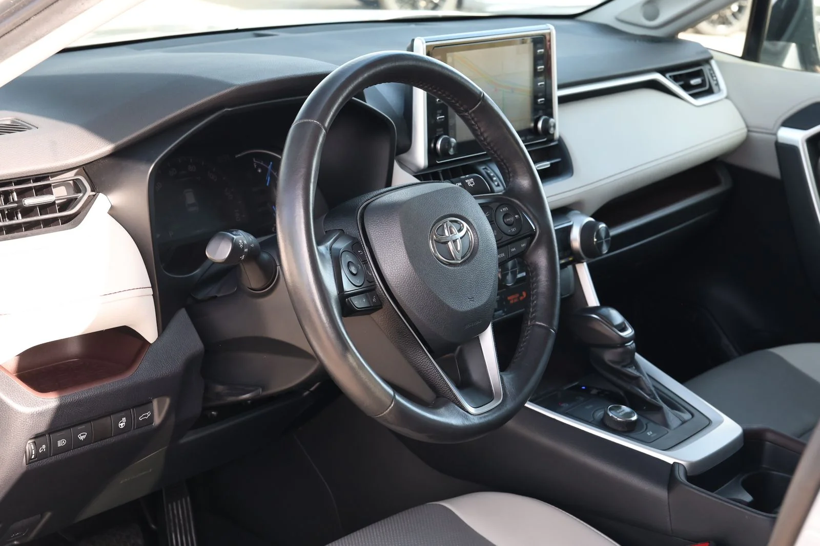 Used 2020 Silver Toyota Limited image 13