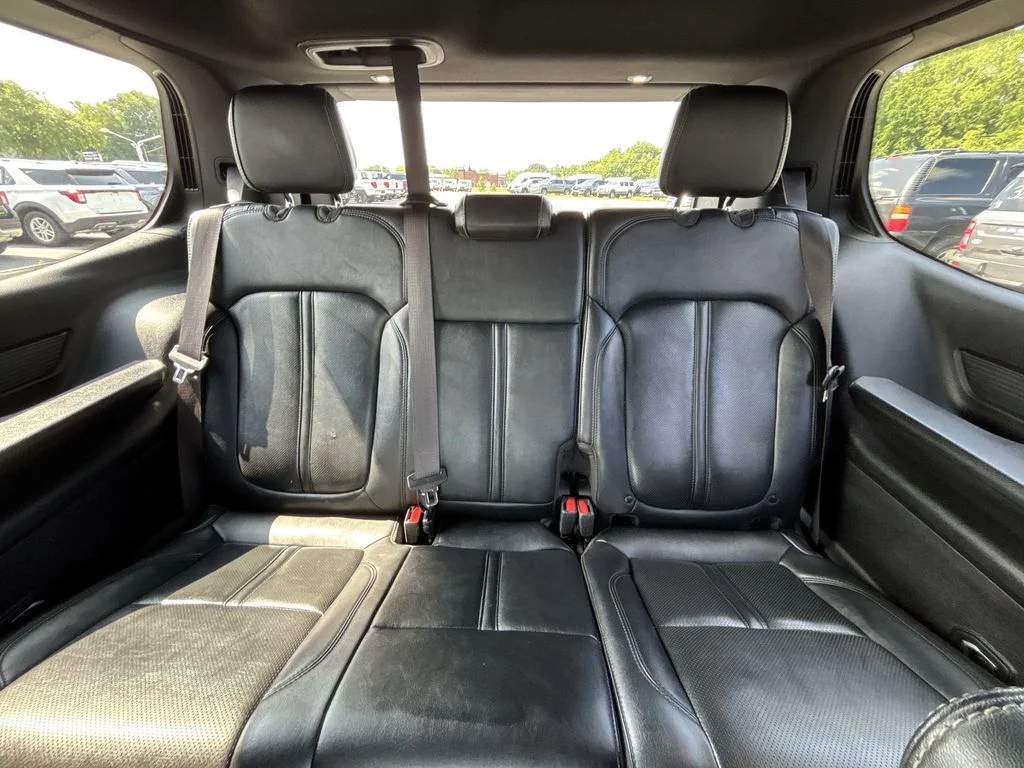 Used 2022 Red Jeep Series II image 27
