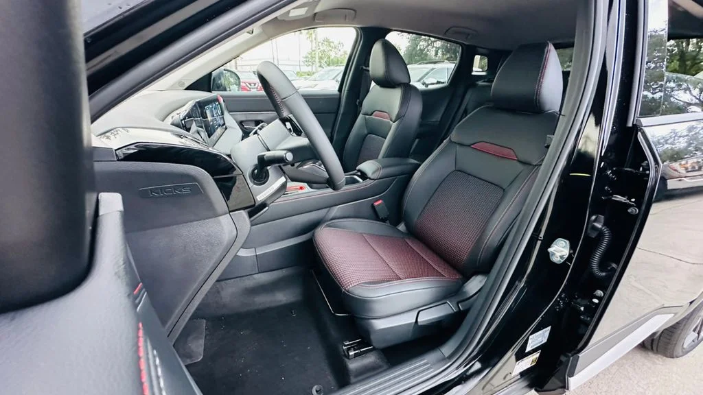 2026 Nissan KICKS SR - Photo 27
