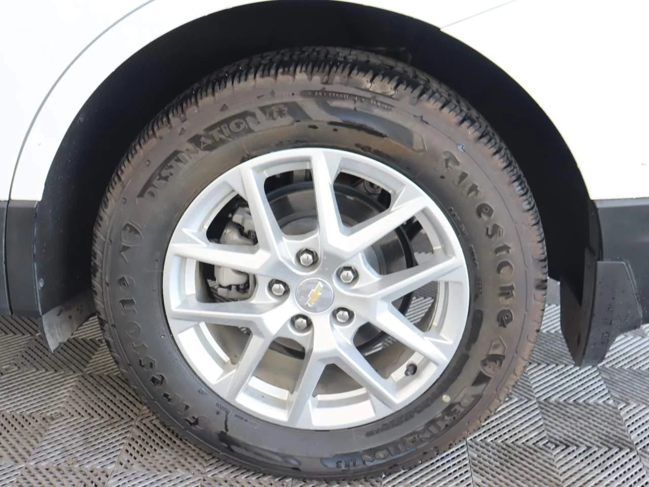 2023 Chevrolet Equinox LS - Photo 16
