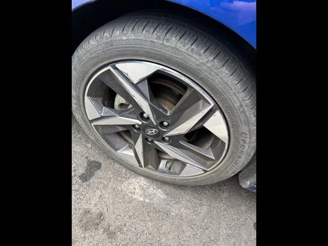Used 2023 Blue Hyundai SEL image 7