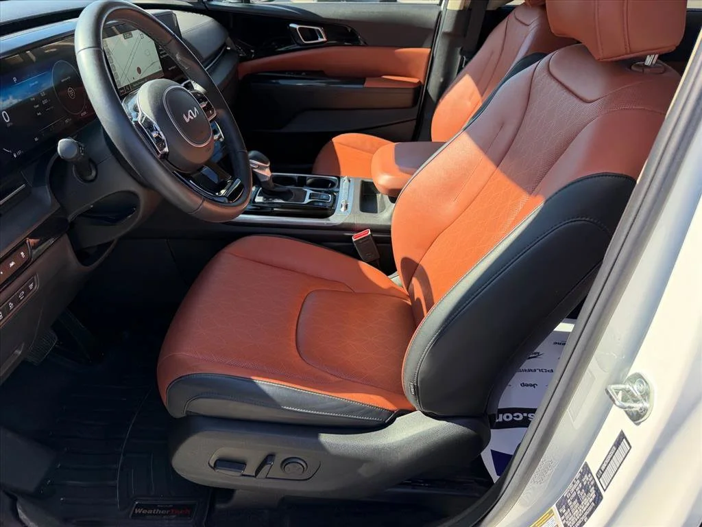 Used 2024 White Kia SX image 8