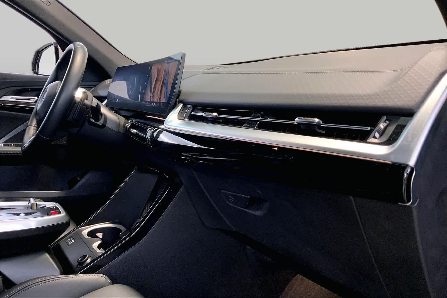 Used 2024 Brooklyn Grey Metallic BMW xDrive28i image 18