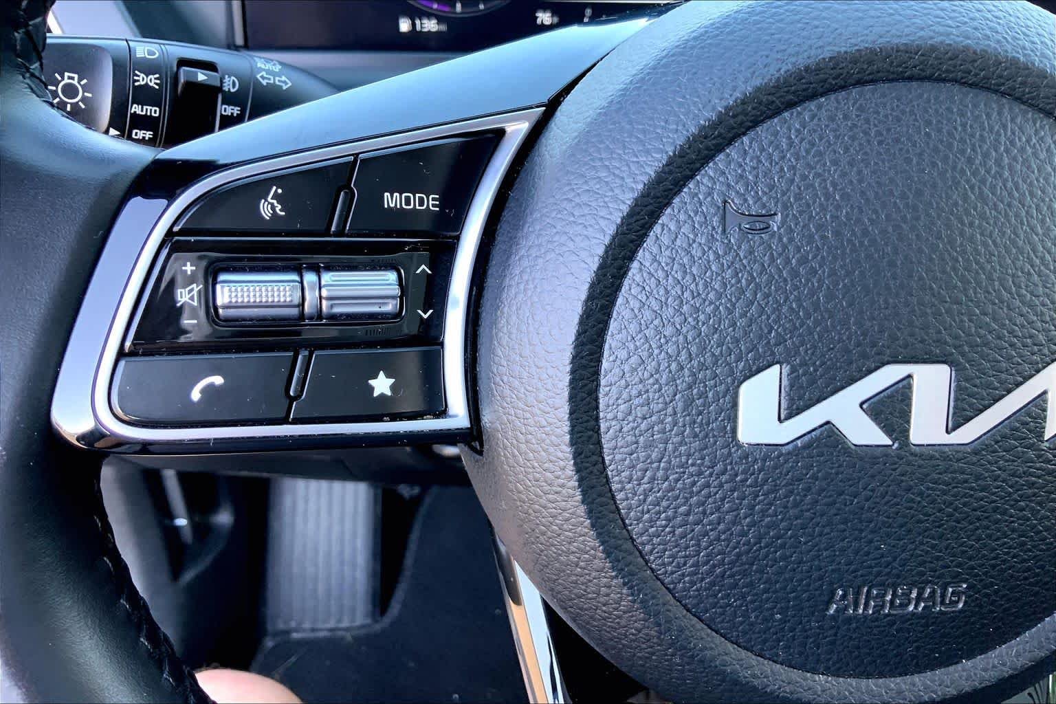 Used 2024 Fusion Black Kia EX image 24