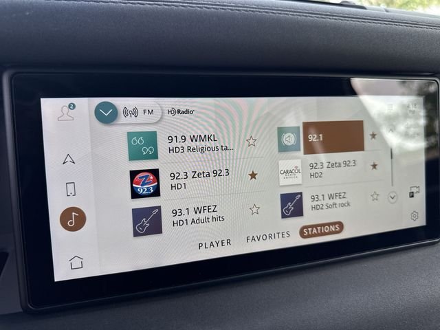 2023 Land Rover Defender X-Dynamic SE - Photo 16
