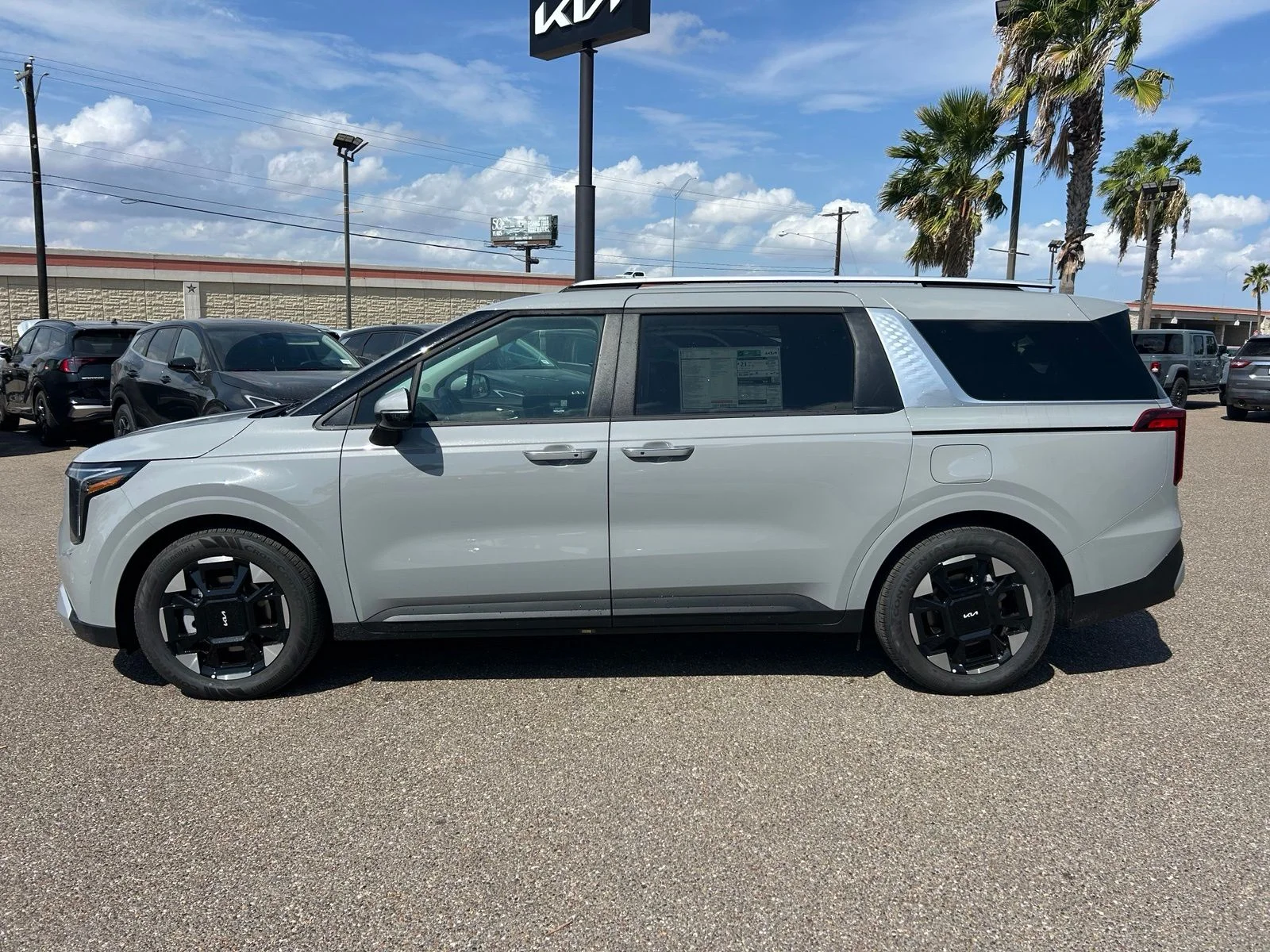 New 2026 White Kia EX image 3