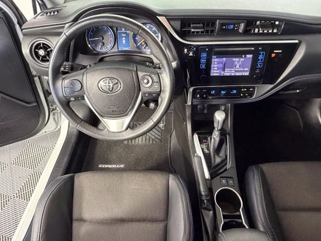 Used 2017 White Toyota SE image 31