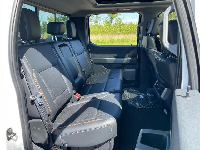 New 2026 Star White Metallic Tri-Coat Ford F-350® Lariat® image 71