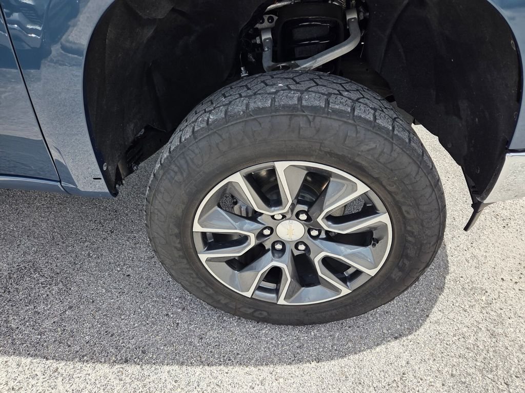 Used 2024 Blue Chevrolet LT image 19