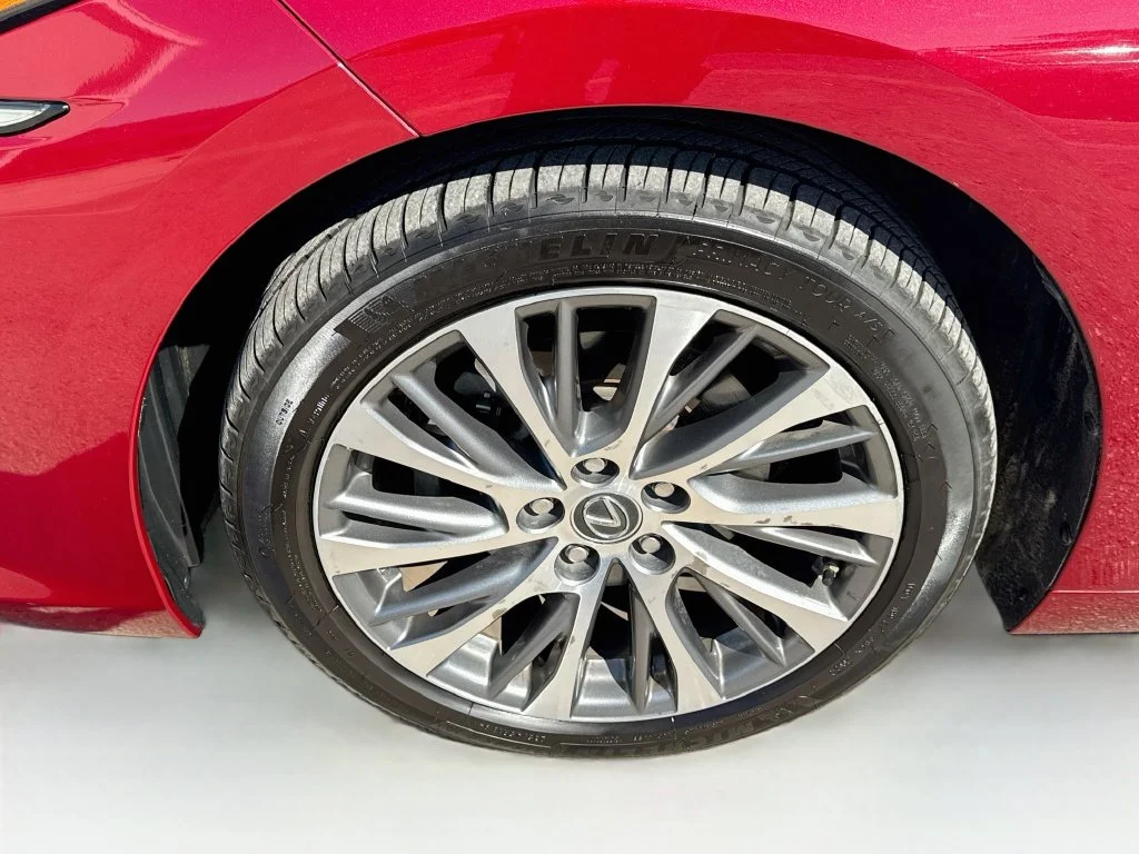 Used 2020 Red Lexus 350 image 40